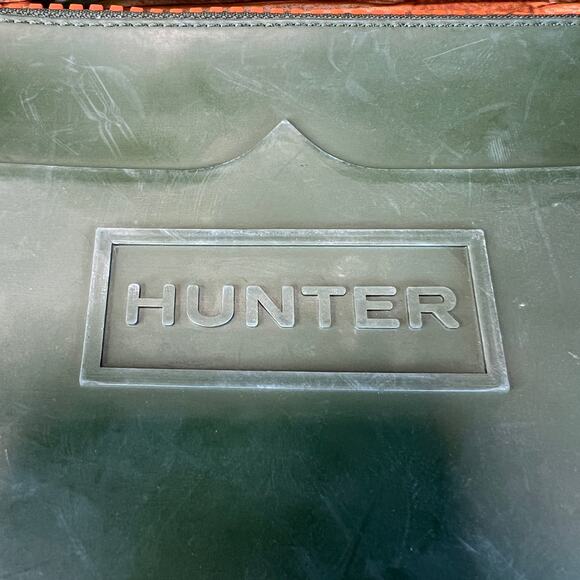 HUNTER for Target Green Rubber Zipped Wristlet 8" x 5" Makeup Pouch Case - Picture 4 of 9